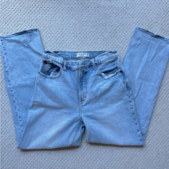 Abercrombie Ultra High Rise 90s Straight Jean Sz 28s - Picture 3 of 6
